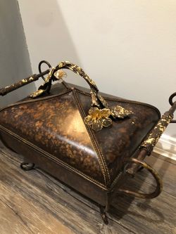 Metal box decor