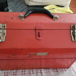 Vintage sears/Craftsman tool box