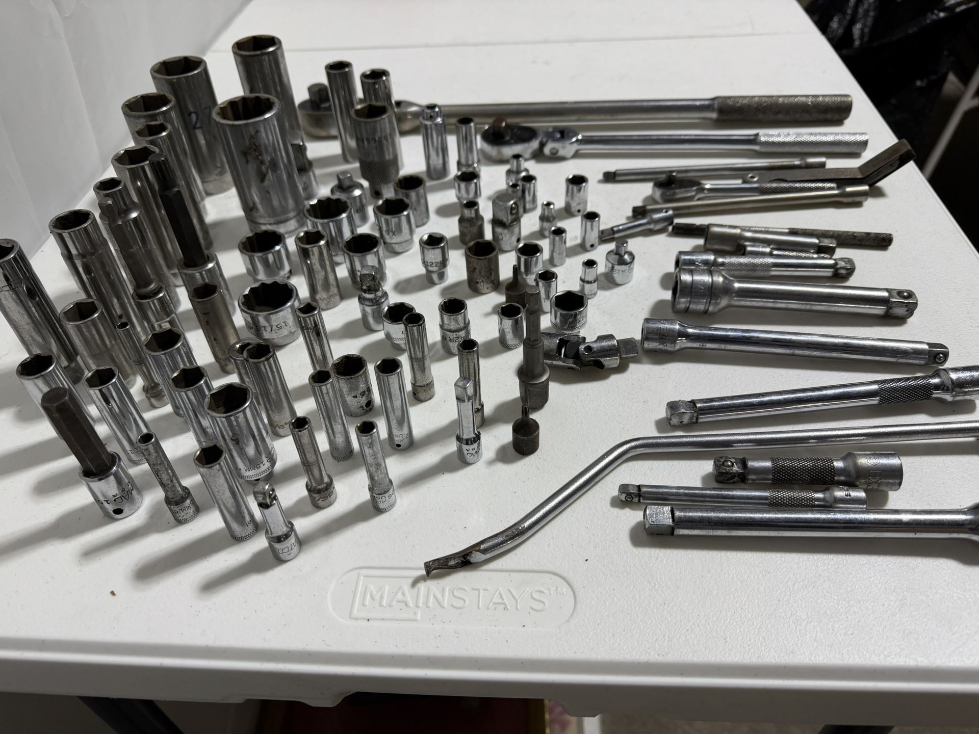 MAC Tools Used Assorted Size - 141 Pieces