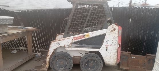 BOBCAT  463 SKID STEERS Diesel   $6500