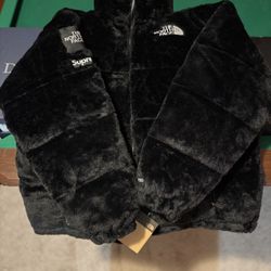 NORTH FACE/ SUPREME COLAB FAUX FUR 