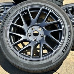  18" 2024 Tesla Model 3 18” Photon Wheels All Season Michelin 235/45R18 Tires 80% TREAD