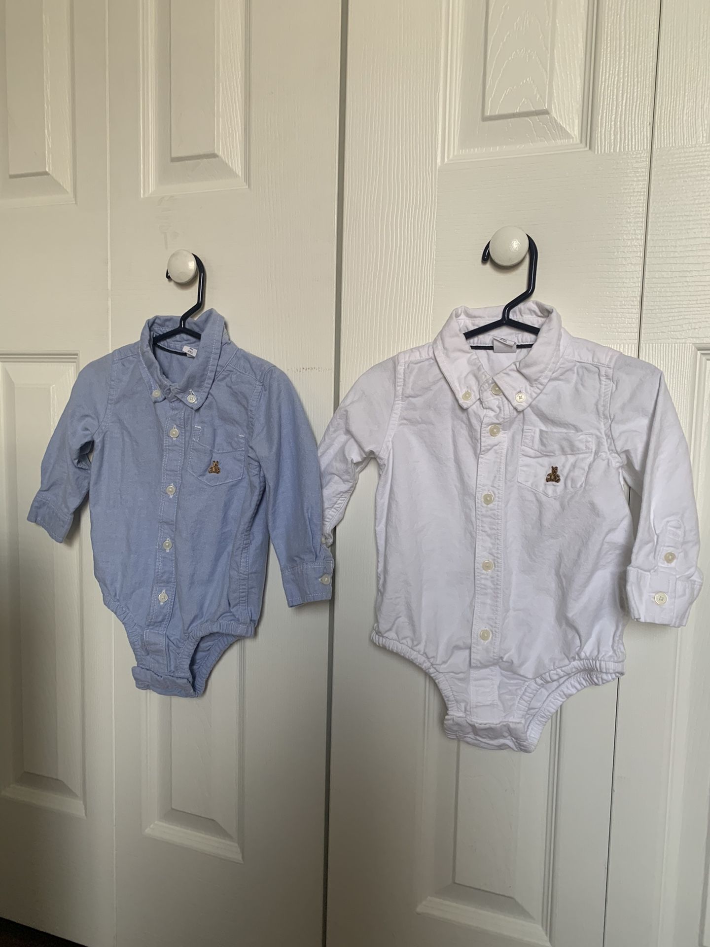 2 Baby Gap Oxford T-shirts (white and light blue) in like new condition. 12-18 months