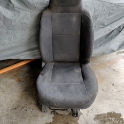 Jeep Cherokee Passenger Seat