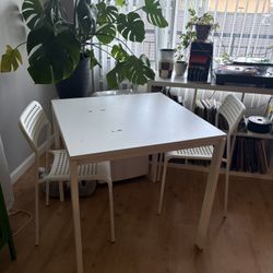 Small Dining Table 