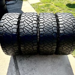 37x13.5r17 Nitto Ridge Grapplers Load E 10 Ply 