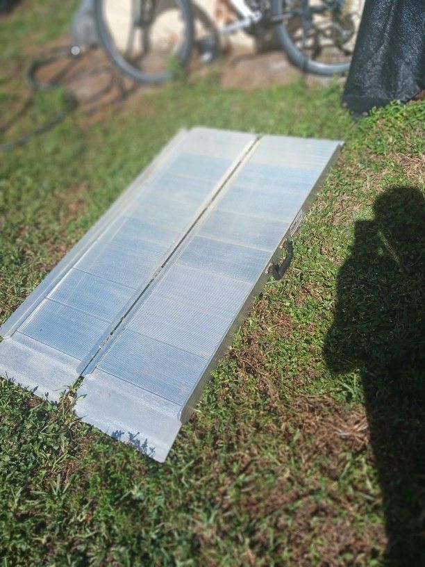 5ft Folding Hefty Duty Strong Stainless Steel Ramp 45 Firm