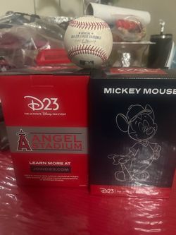 Mickey Mouse bobble head