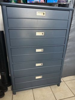 Full size bedroom & Drawer