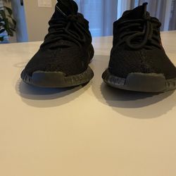 Adidas Yeezy Boost 350 V2 Size Men’s 9