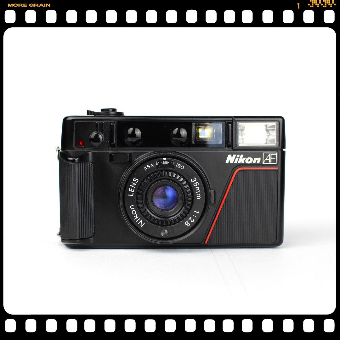 Nikon l35af 35mm film camera