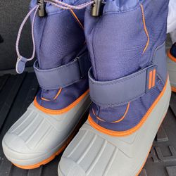 Snow Boots. Kid Youth Size 6