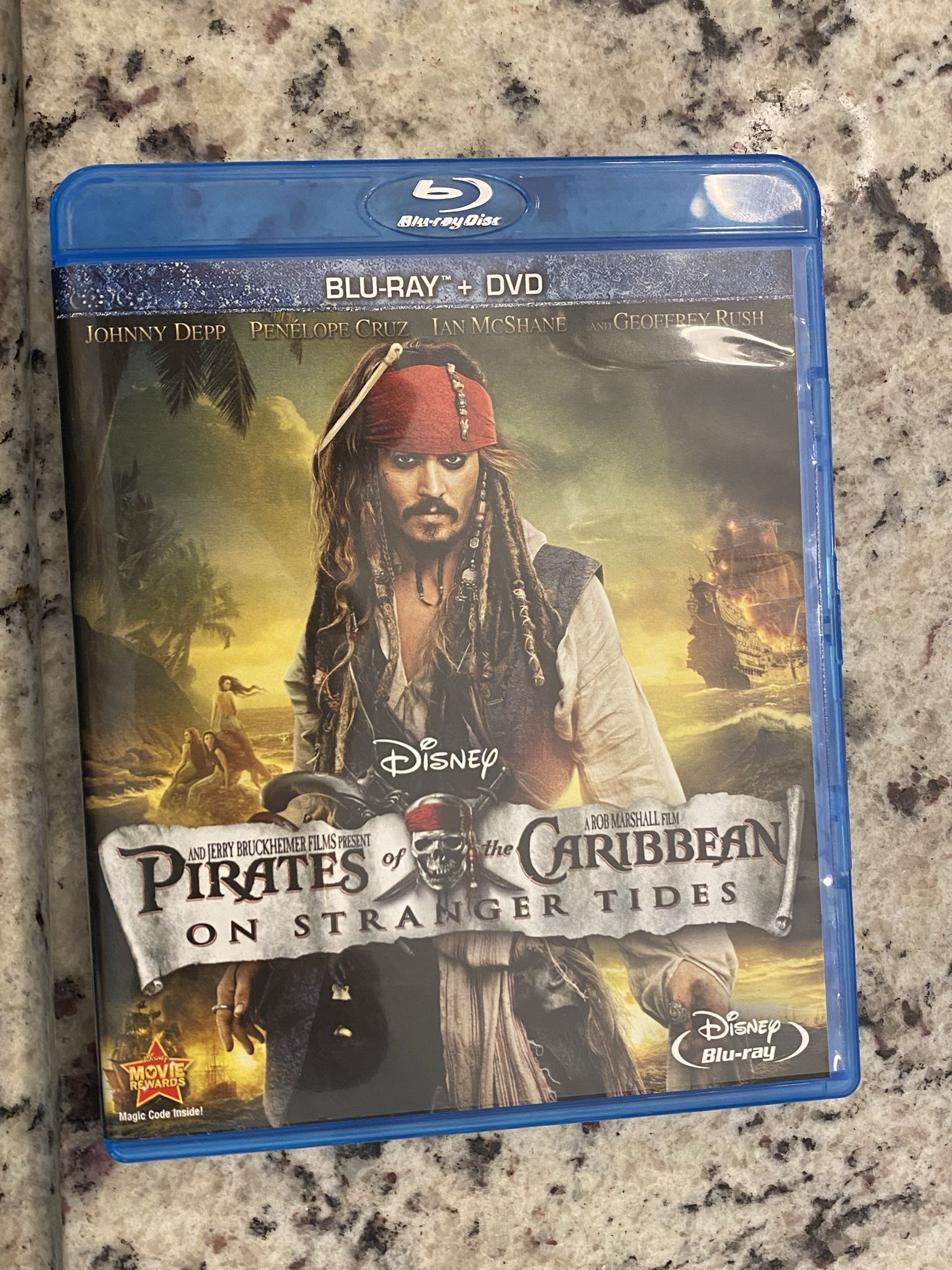 Pirates Of The Caribbean On Stranger Tides Blu-ray / DVD Combo