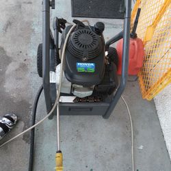 Pressure Washer Honda Gcc 160 5.5 Runs Great Has About 10 Hours On It  200.00 