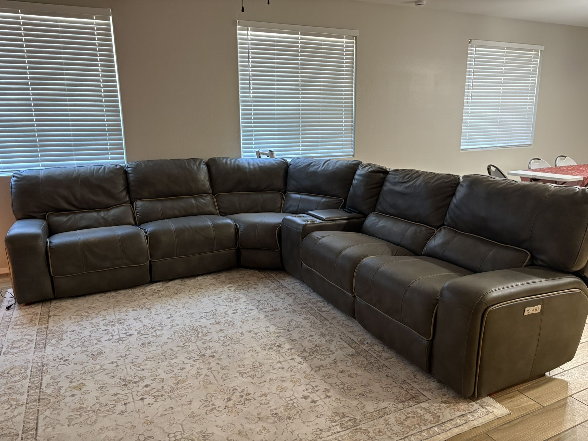 Reclining Sectional Couch 