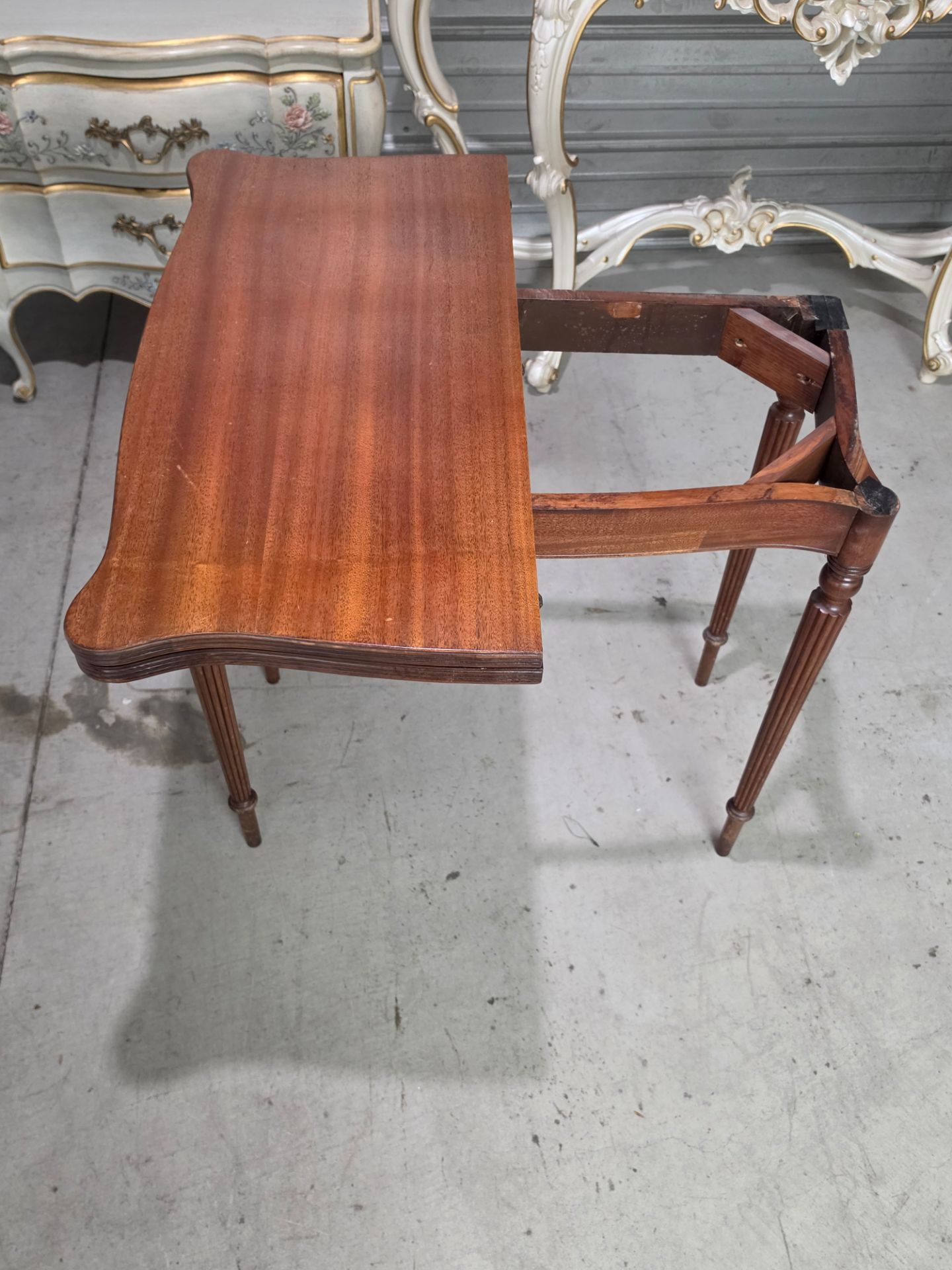 Antique Authentic Mahogany 19th-century Sheraton style Card table