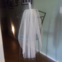 New Wedding Veil Beautiful Simple Cut Edge Elbow-length