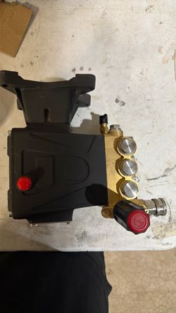 Pressure washer pump