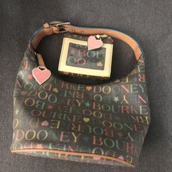 Dooney Bourke Purse & Wallet