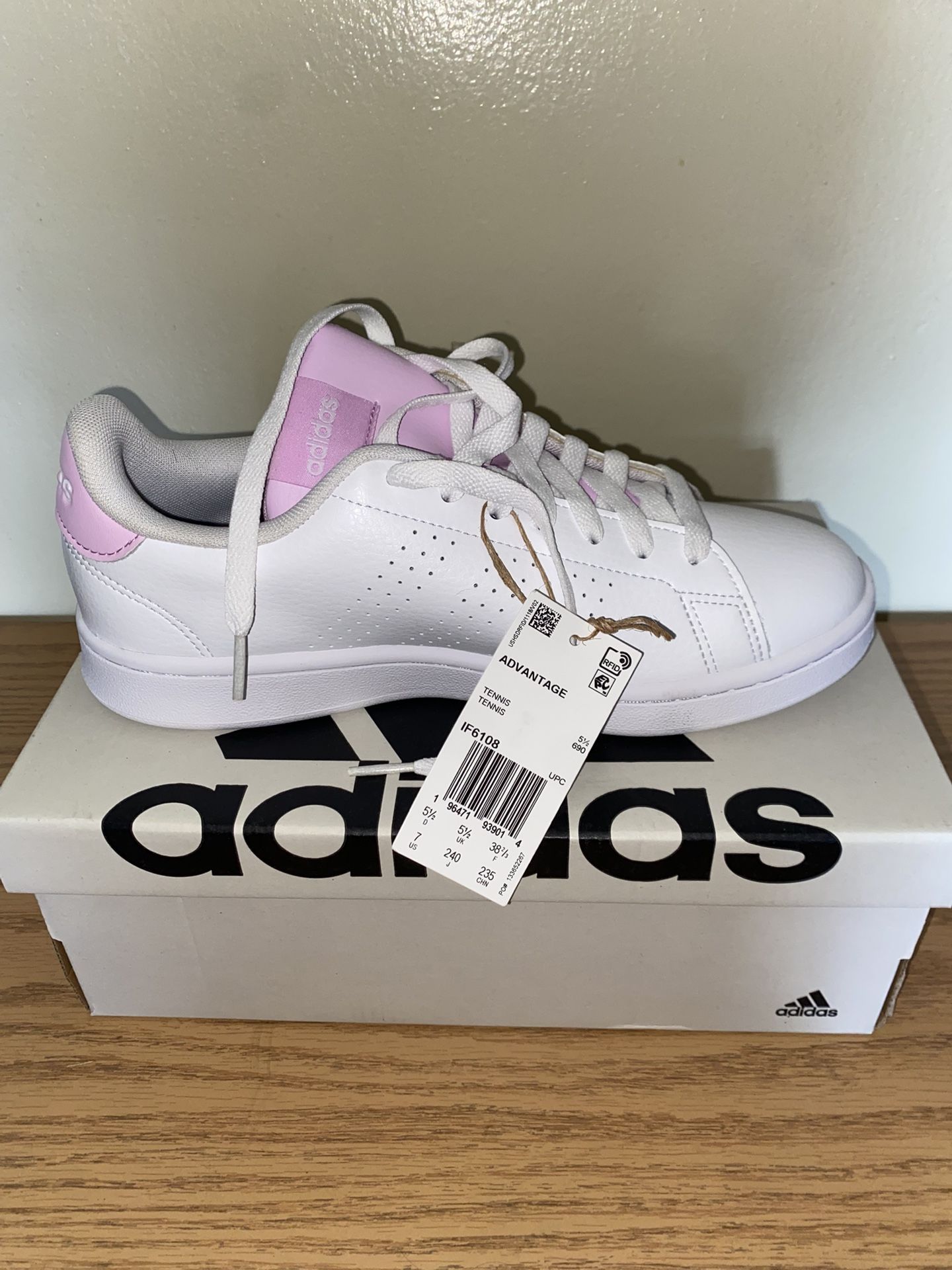 Woman’s Adidas