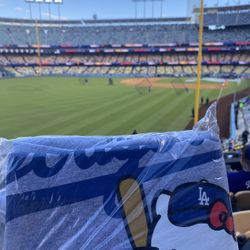 Dodgers Hello Kitty Sweater 