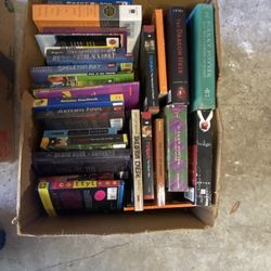 Books 📚 [Prices Vary!]