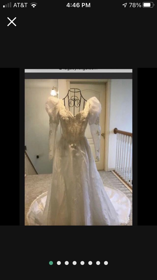 Gorgeous Wedding Dress / Bridal gown (size 8)