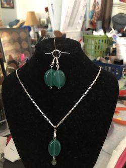 Cadena hecha a mano $15
