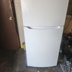 Great Working Refrigerator 