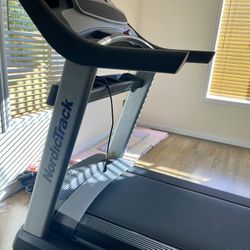 NordicTrack Treadmill Commercial 2450