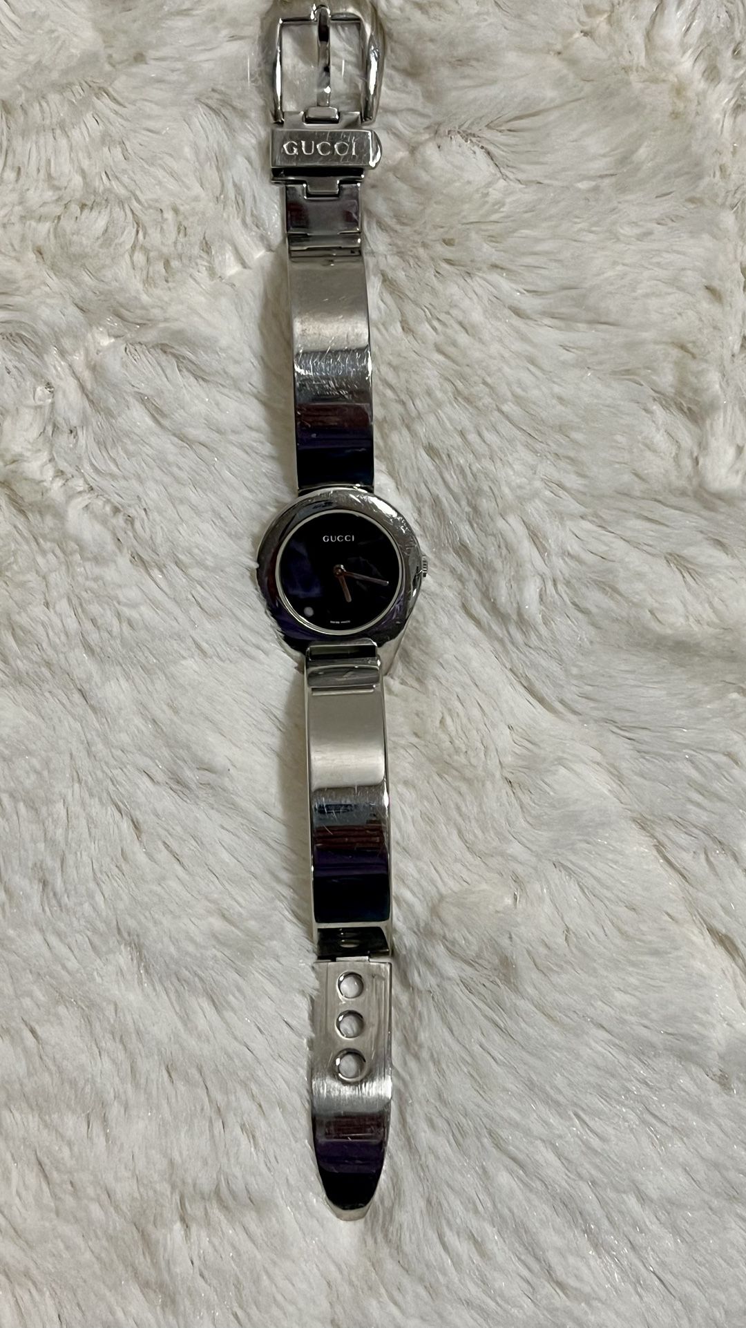 Vintage Gucci Watch, authentic, Pick Up Only.