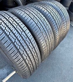 225 60 17 Continental tires Con 80% de Vida Las 4