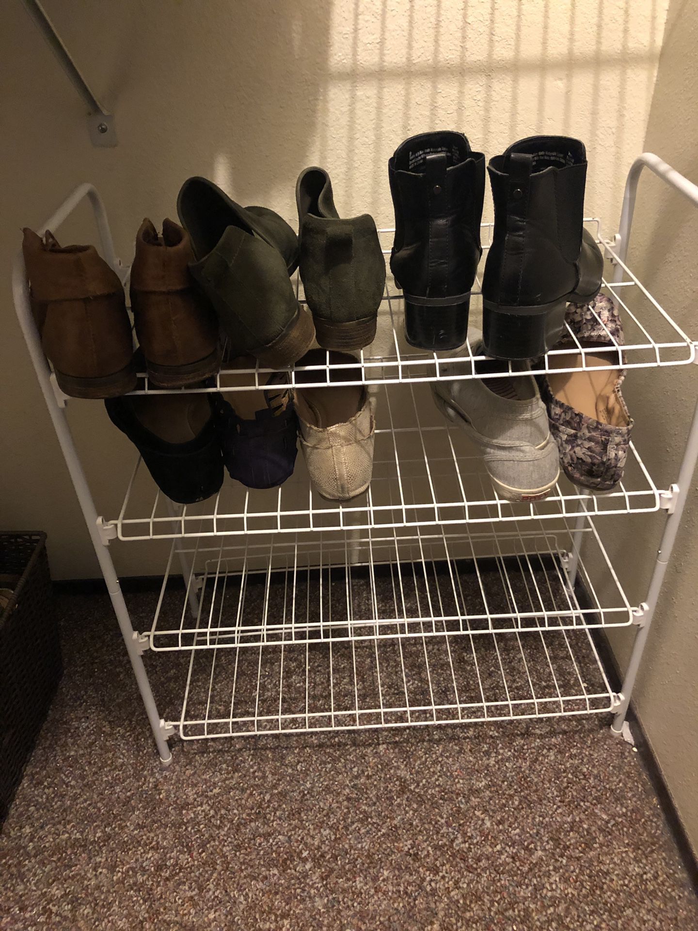 Shoe rack - 4 shelves