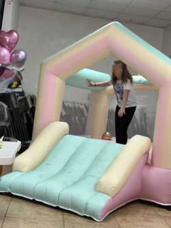 Jumping Castle/bounce House