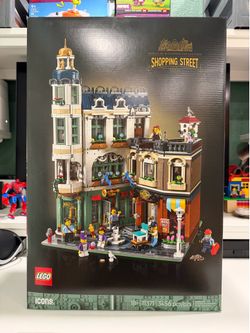LEGO Shopping Street 11371