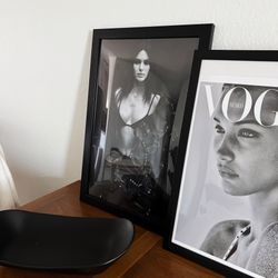 FRAMED FASHION PHOTO PRINT KENDALL JENNER