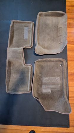 "Lund" Catch All 4Runner Mats