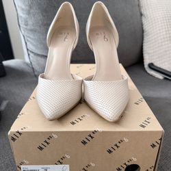 Women’s High Heel Pumps