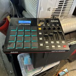 Akai  MPD226 Akai MPD226 Pad Controller USED