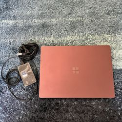 Microsoft Surface Laptop 2 , i7/16GB/512GB Burgundy