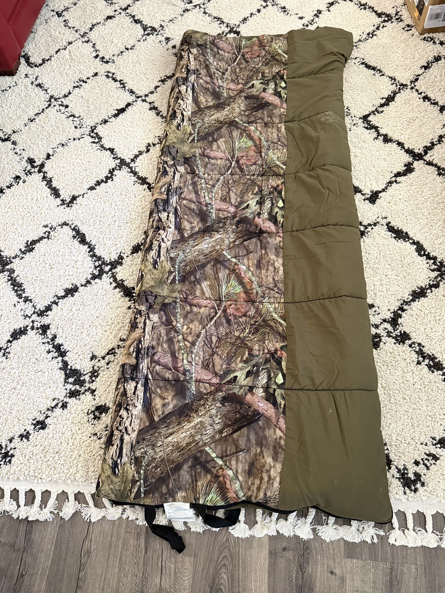 Realtree Sleeping Bag • Camo •