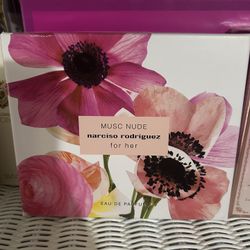 Narciso Rodriguez Musc Nude Eau De Parfum Gift Set 