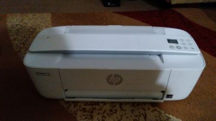Lightly used Hp Deskjet 3752 all-in-one printer In Great Condition-Read Description