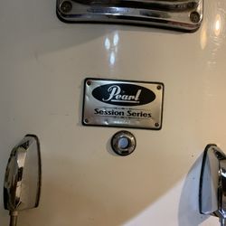 Pearl Drum Set