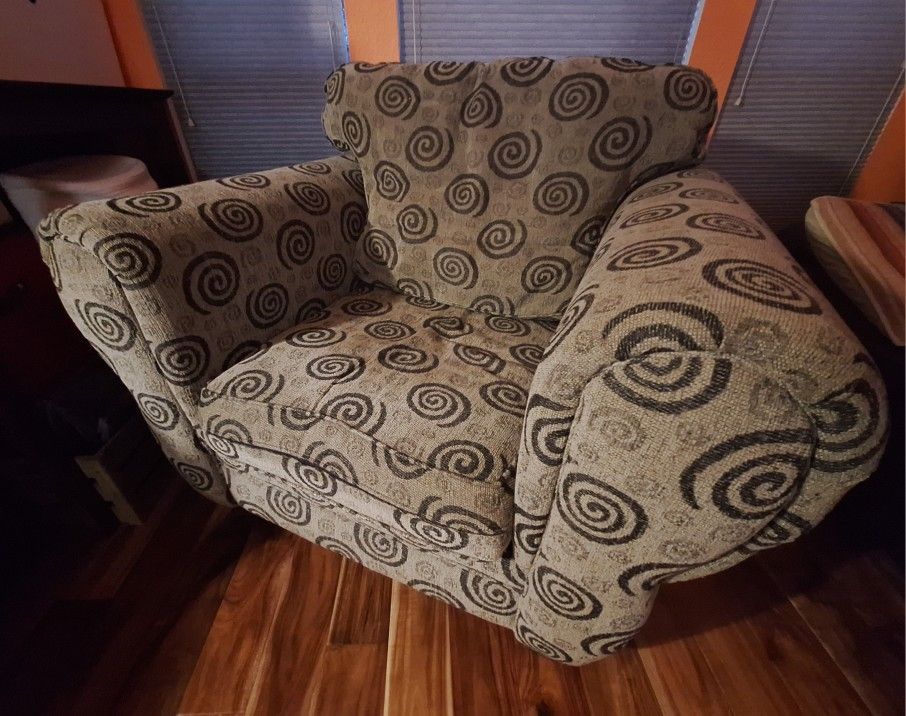 Large Chair Non Smoking