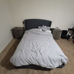 Modern Queen Bed Set With 2 Night Stands