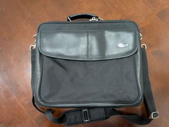 Targus Notepac 15.6" Laptop Bag / Briefcase - $15