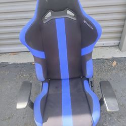 Bauhutte Gaming chair