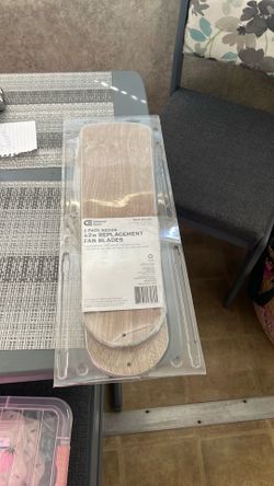 New five pack indoor replacement fan blades 42 inches