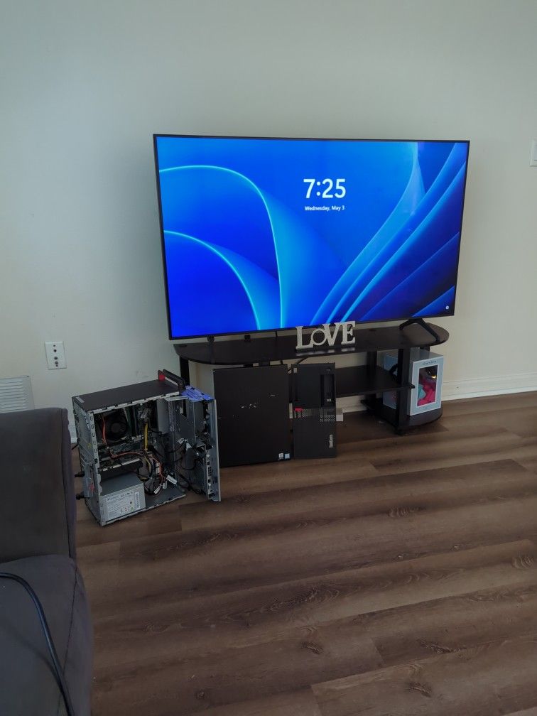 Gaming PC Win 11 Desktop/Mouse And Keyboard Included